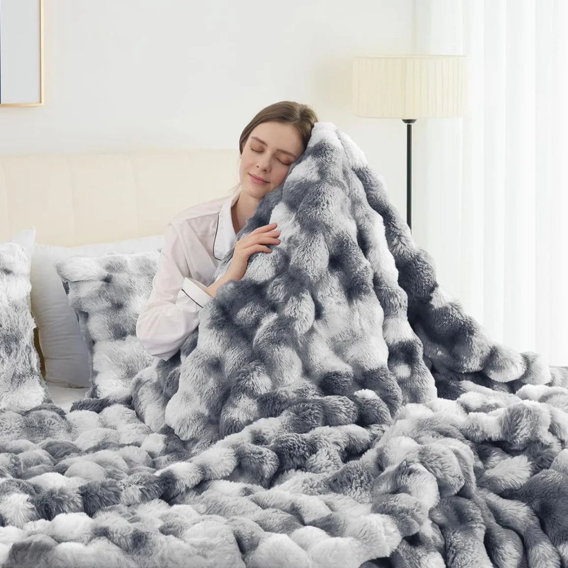 Weighted Blanket Bedspread  Faux Rabbit Fleece - 6 Lbs - image 5
