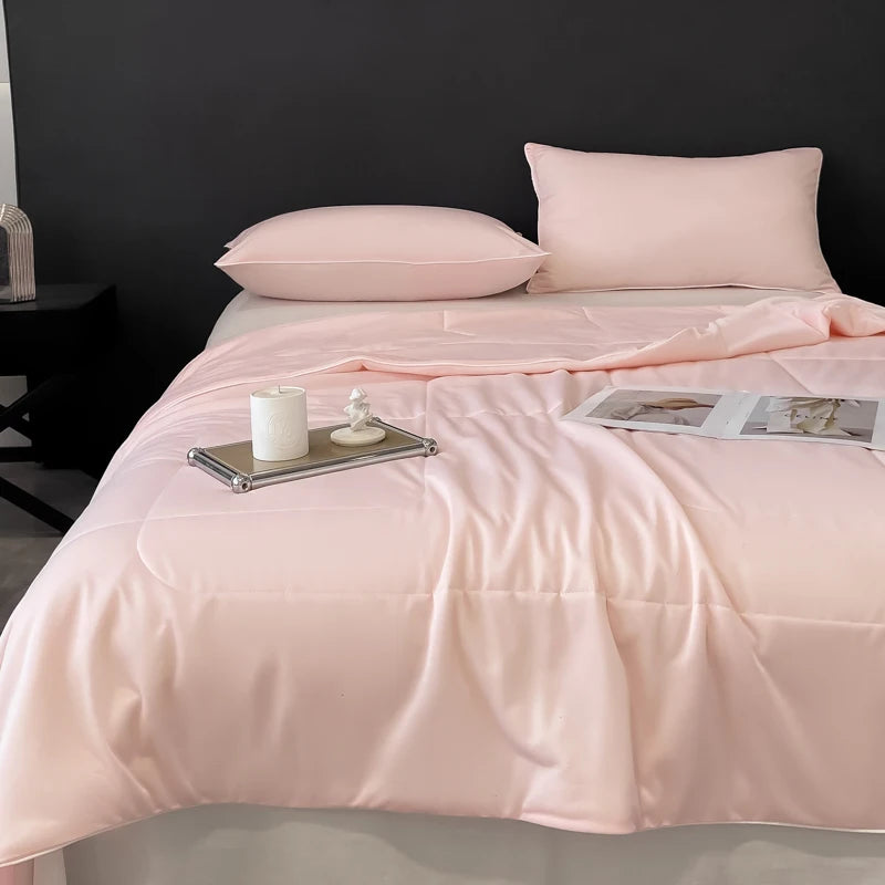 Cooling Summer Comforter – Lightweight, Smooth, Double-Sided Arc-Chill Fabric, Washable