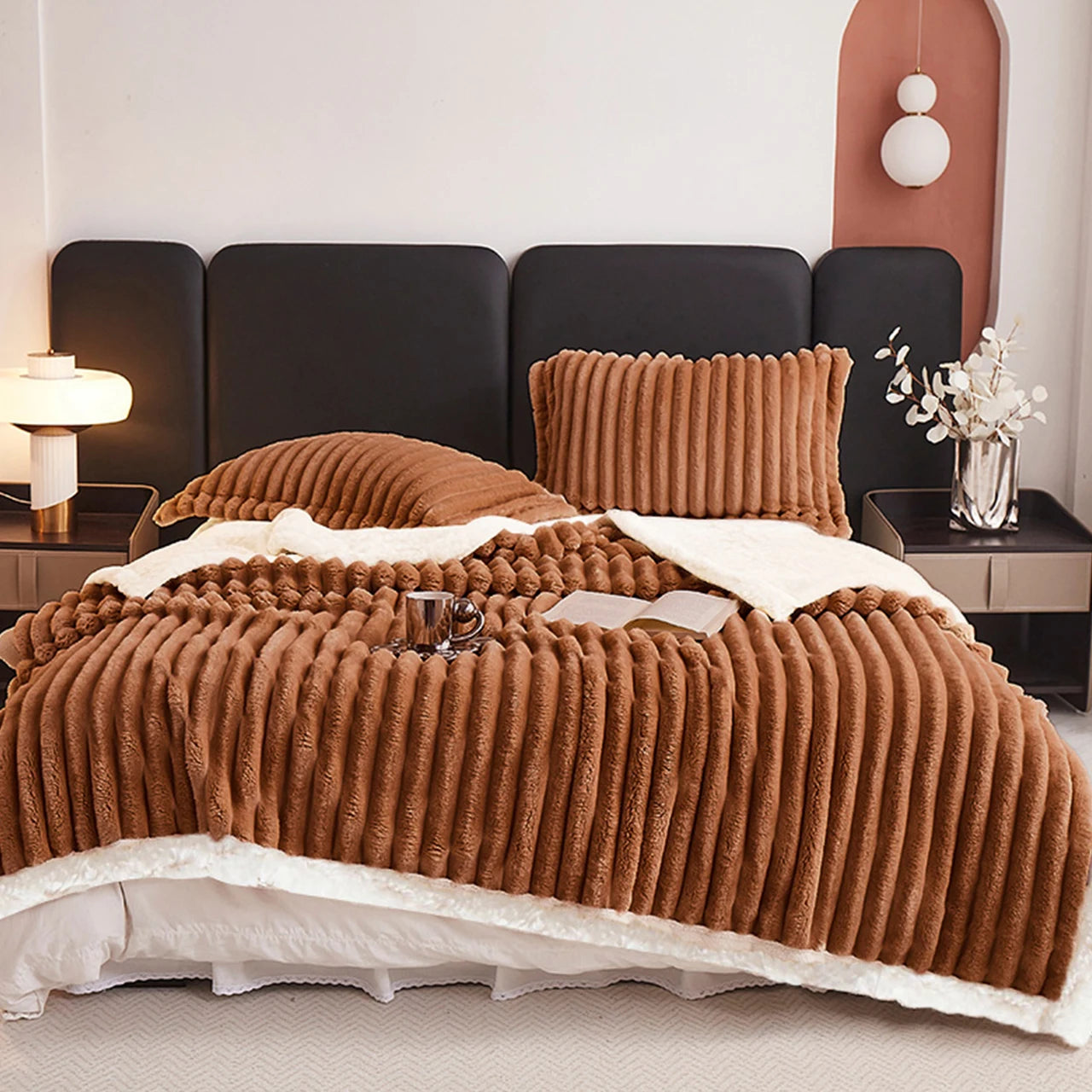 Heavy Sherpa Fleece Blanket - image 5